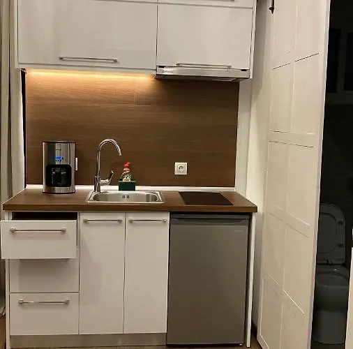 Modern Tiny House In Apartamento *