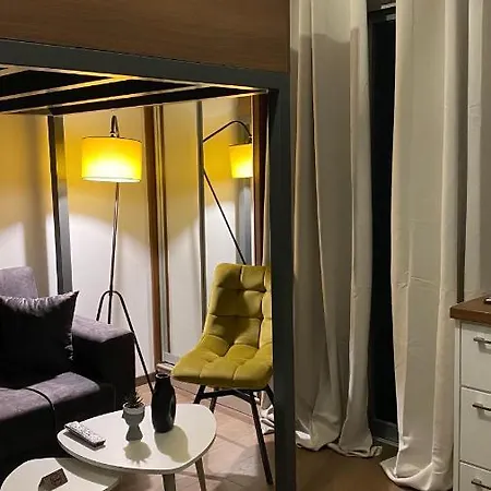 Modern Tiny House In Апартаменты Волос