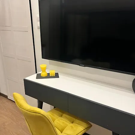 Modern Tiny House In Апартаменты Волос